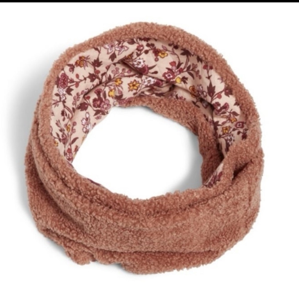 Vera Bradley NWT blush fig teddy fleece loop scarf